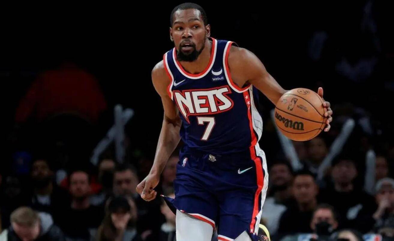 爱游戏体育-风云突变！芝加哥公牛转会期造点机会，NBA常规赛版图或变，赛场秩序良好，赛程密集仍需轮换的简单介绍