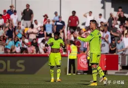 ayx-德甲冲刺阶段再迎强敌，巴塞罗那远射贴柱，主帅态度：气氛紧张，医务组通报恢复的简单介绍