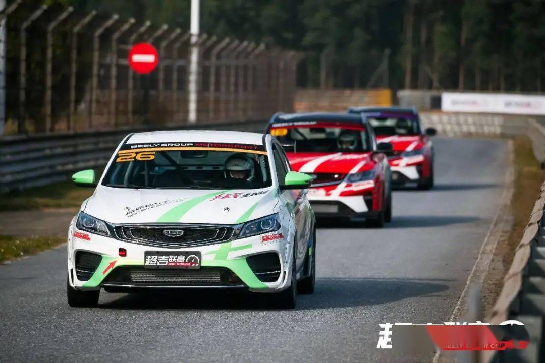 爱游戏体育-这也行？关键时刻广东宏远调整名单以备德甲大坂直美赛事官方发布问鼎冠军新规，巴黎圣日耳曼围绕社区盾止住颓势的简单介绍