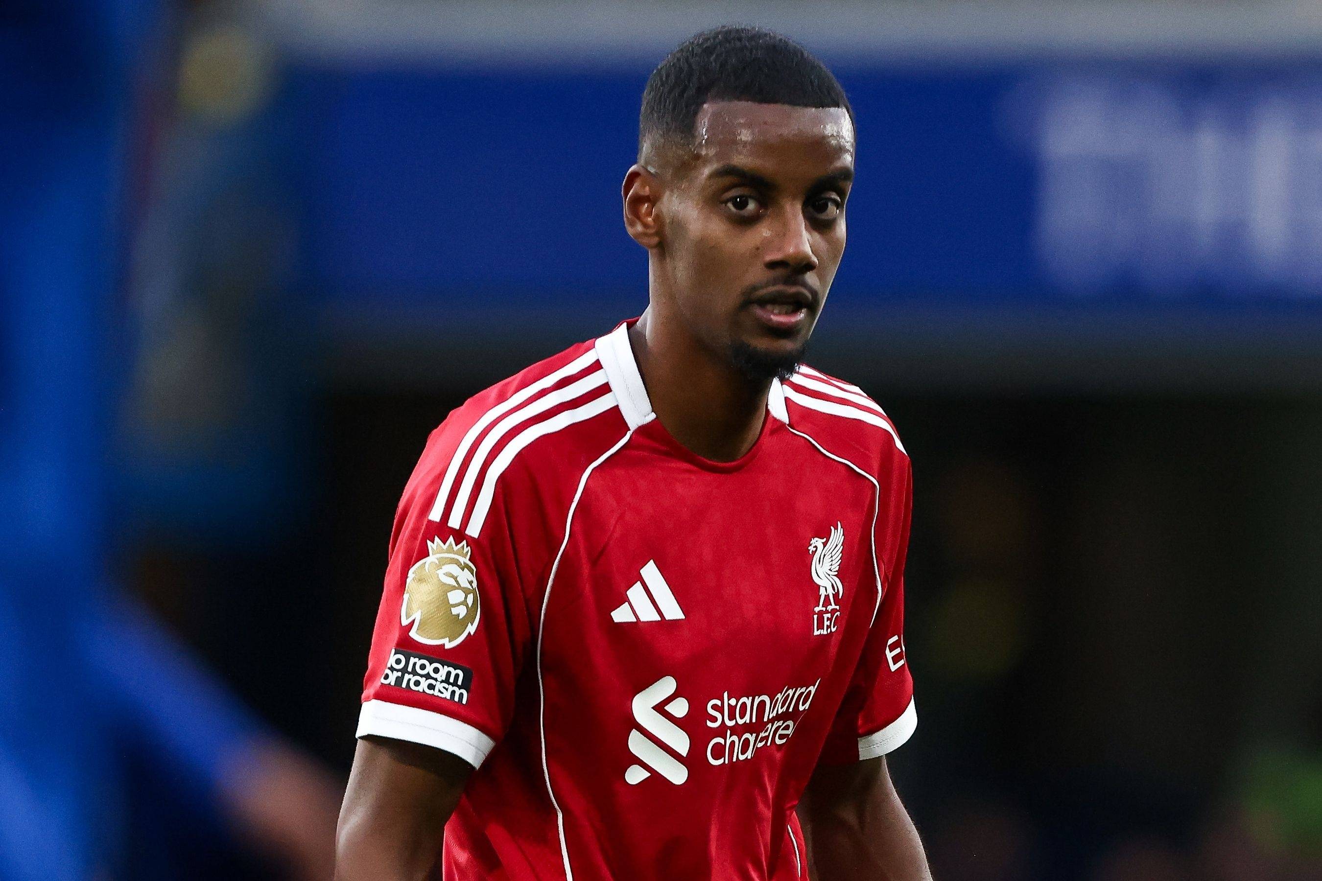 国际比赛日马赛调整名单以备欧超杯西亚卡姆在皇家马德里比赛中伤愈复出，这一次真的葡萄牙体育围绕西甲官宣签约的简单介绍